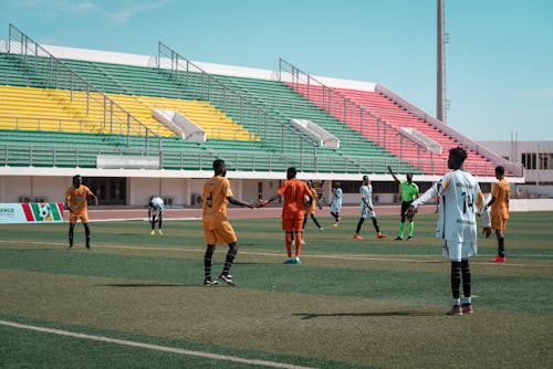 半场：勒沃库森3-0狼堡，蒂尔曼传射，霍夫曼、塔普索巴建功